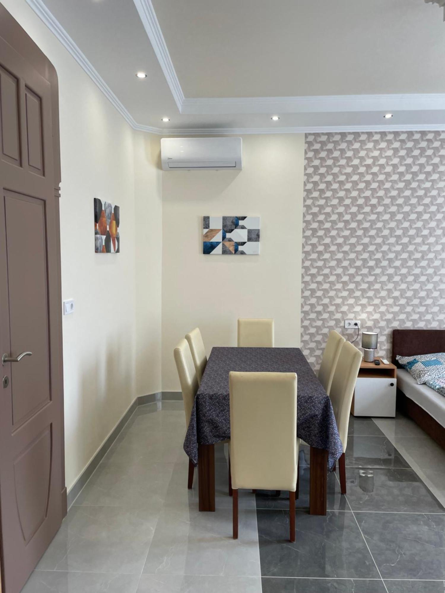Kovacs Apartmanhaz Kiskunhalas Ruang foto