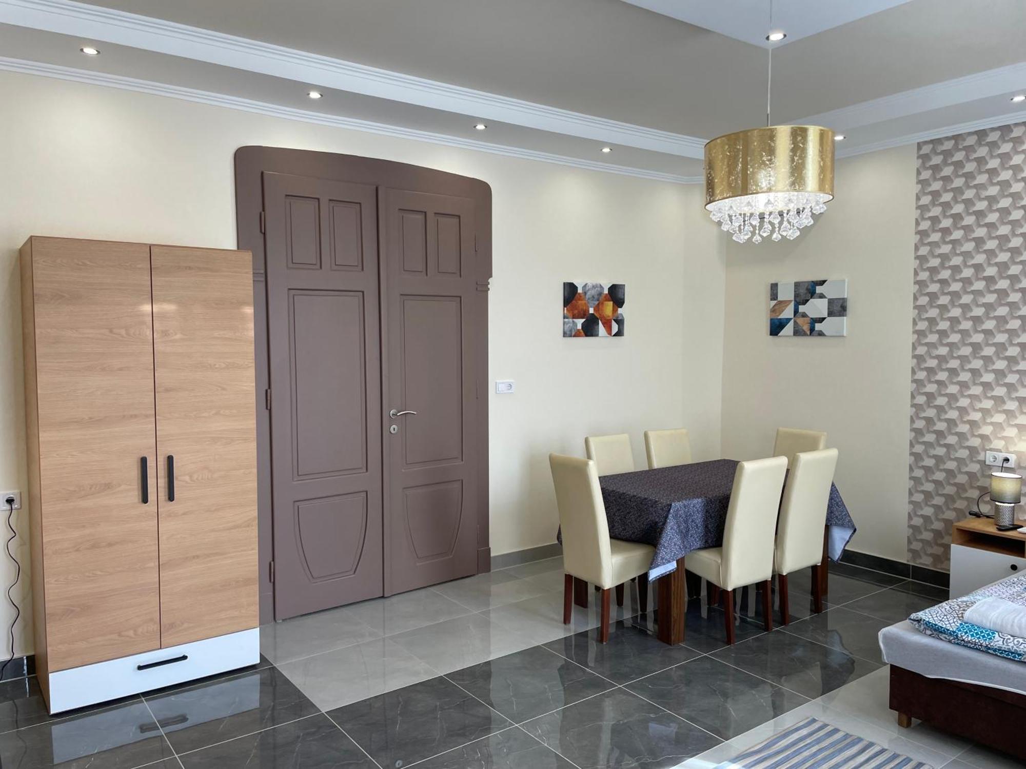 Kovacs Apartmanhaz Kiskunhalas Ruang foto